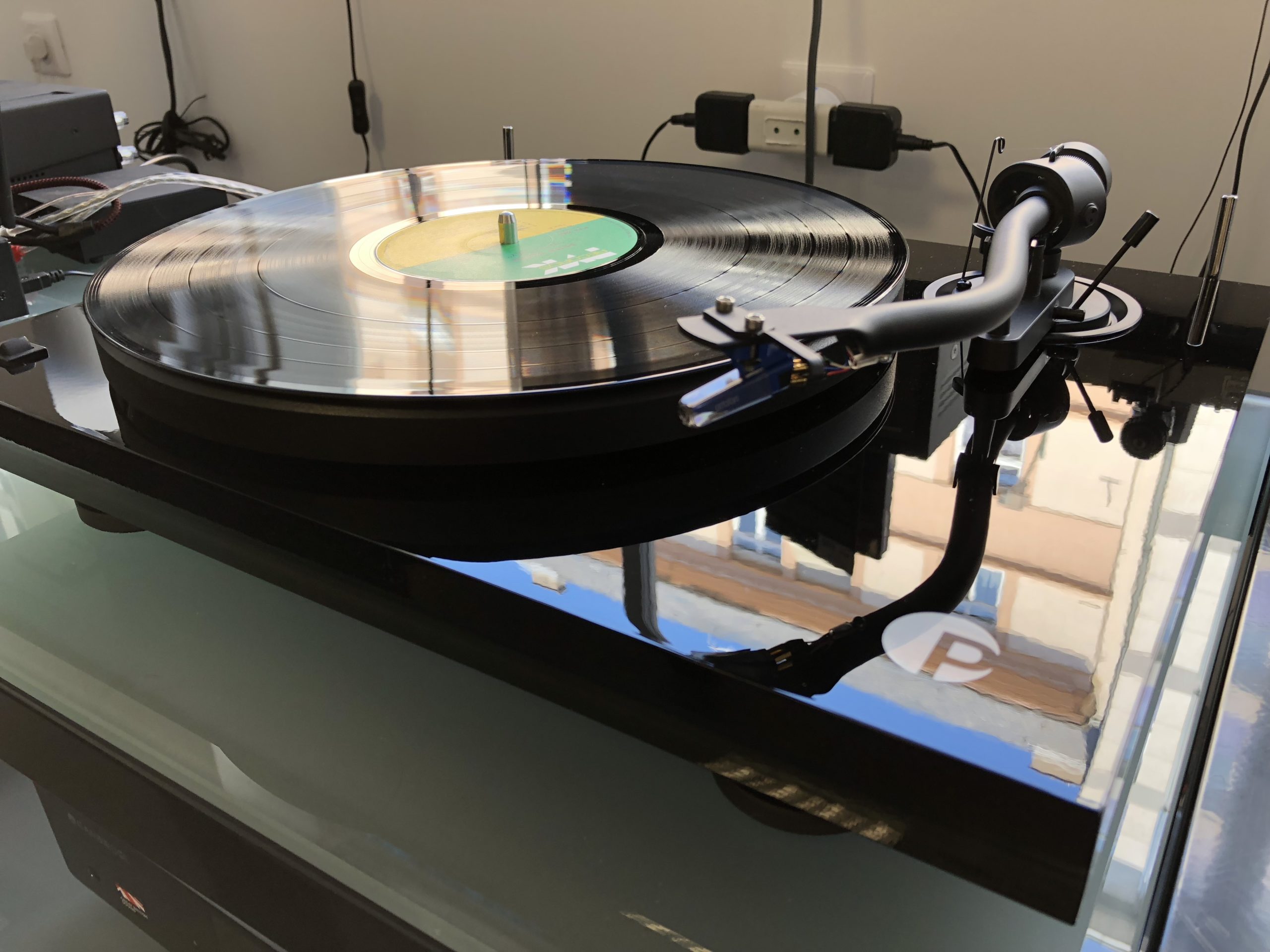 Accessoire phono : centreur de vinyles 45 tours de chez Rega